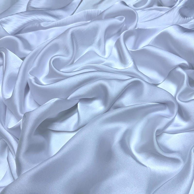 Tecido Cetim Toque de Seda Branco • Luema Tecidos