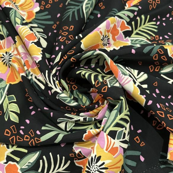 Tecido Viscose Estampada Floral Tropical Fundo Preto • Luema Tecidos