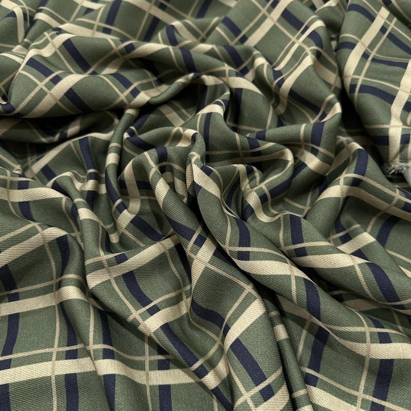 Tecido Viscose Estampada Xadrez Verde Militar e Azul Marinho • Luema Tecidos