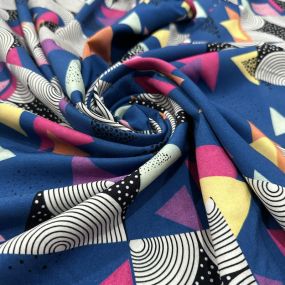 Tecido Viscose Estampada Geométrica Patchwork Fundo Azul • Luema Tecidos 2