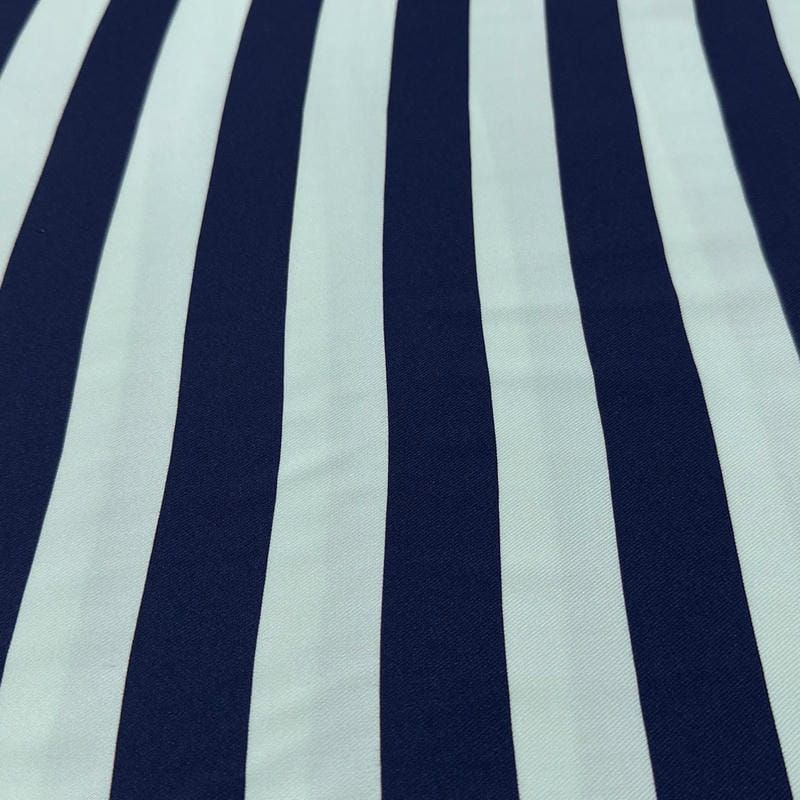 Tecido Viscose Estampada Listrada Azul Marinho e Off White • Luema Tecidos
