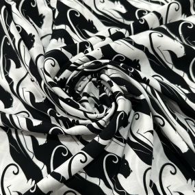 Tecido Viscose Estampada Gatos Preto e Branco • Luema Tecidos