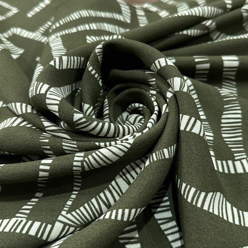 Tecido Viscose Estampada Geométrica Labirinto Fundo Verde Militar • Luema