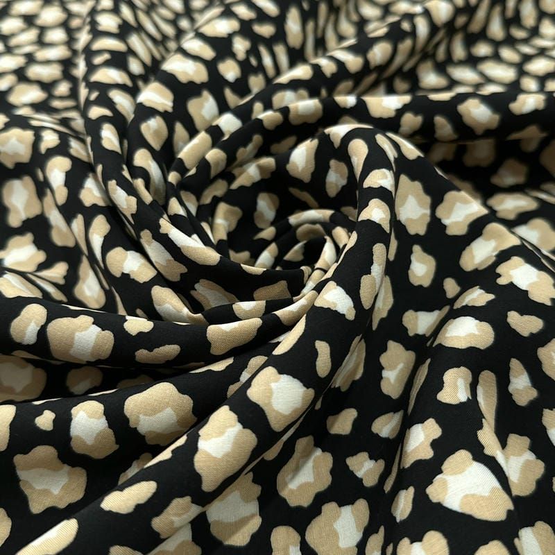 Tecido Viscose Estampada Animal Print Abstrata Fundo Preto • Luema Tecidos