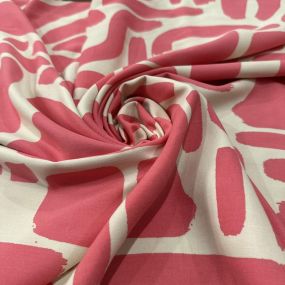 Tecido Viscose Estampada Abstrata Orgânica Rosa Fundo Off White • Luema Tecidos 2