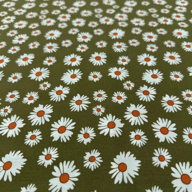 Tecido Viscose Estampada Margaridas Fundo Verde Militar • Luema Tecidos