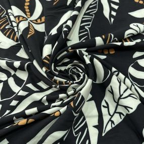 Tecido Viscose Estampada Folhagem Tropical Fundo Preto • Luema Tecidos