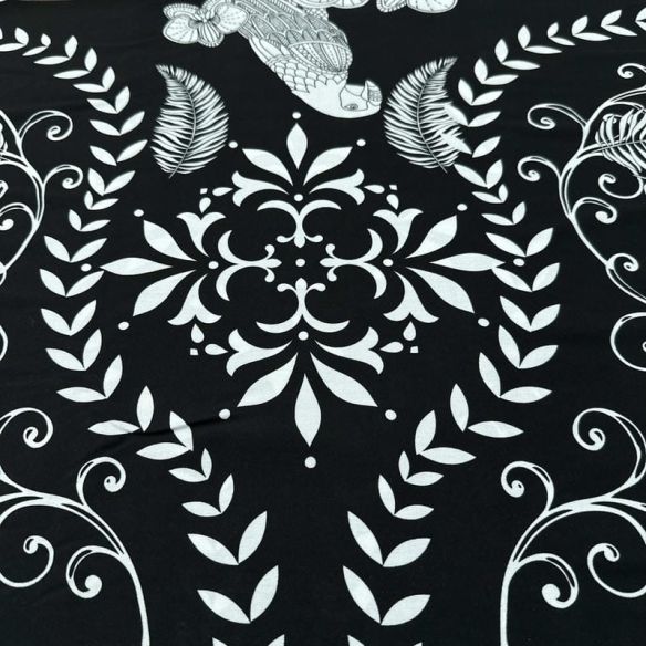 Tecido Viscose Estampada Araras e Folhagens Fundo Preto • Luema Tecidos
