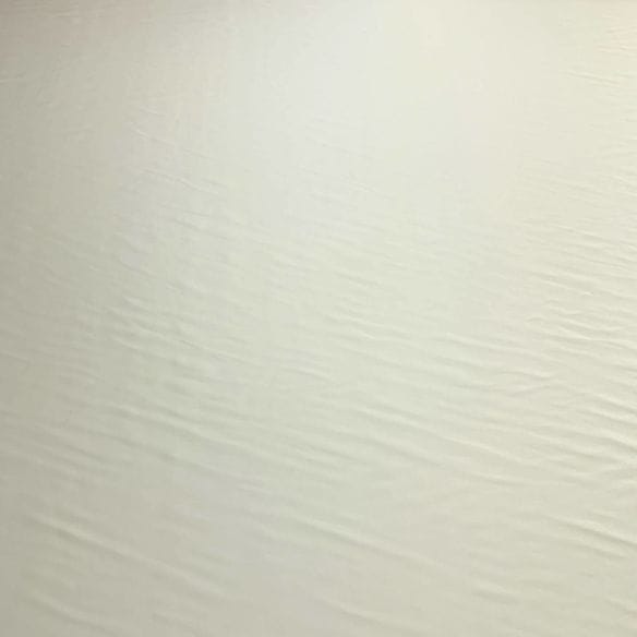 Tecido Cetim de Seda Pura Off White • Luema Tecidos Tecido Cetim de Seda Pura Off White • Luema Tecidos