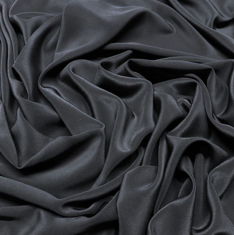 Tecido Crepe de Chine Seda Pura Preto • Luema Tecidos