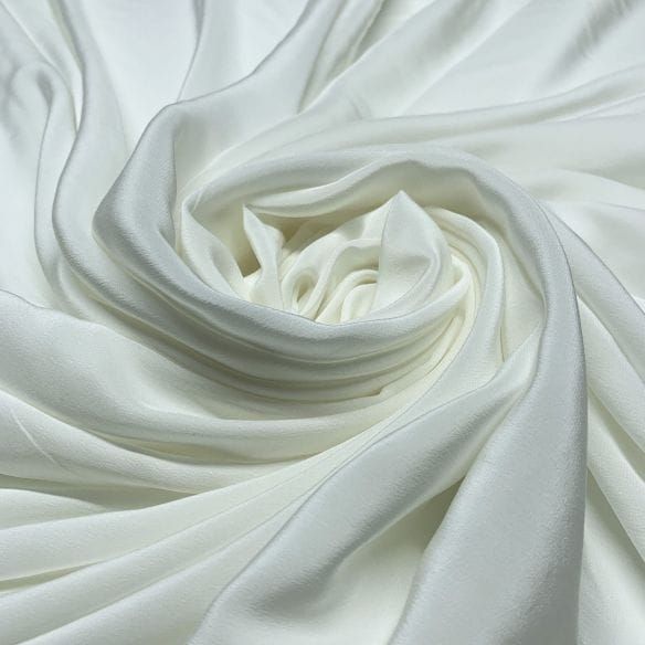 Tecido Crepe de Chine Seda Pura Off White • Luema Tecidos