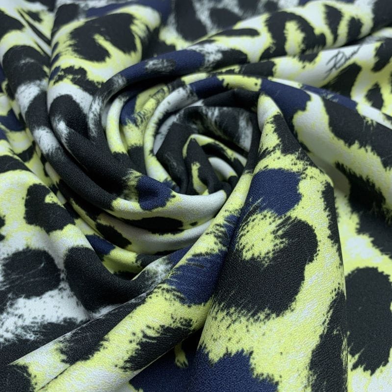 Crepe Viscose Estampada Onça RCN • Luema Tecidos