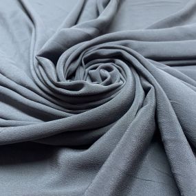 Tecido Crepe de Chine Seda Pura Liso Cinza Tecido Crepe de Chine Seda Pura Liso Cinza • Luema Tecidos 2