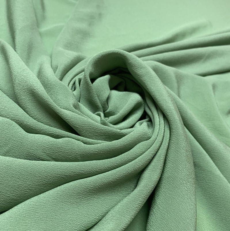 Tecido Crepe de Chine Seda Pura Liso Verde Oliva • Luema Tecidos