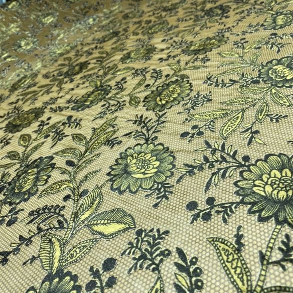 Devorê de Seda Marrom Floral • Luema Tecidos