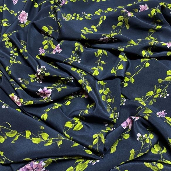 Tecido Crepe de Chine Seda Pura Estampado Ramos • Luema Tecidos