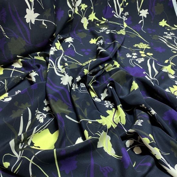 Tecido Crepe de Chine Seda Pura Estampado ANML • Luema Tecidos