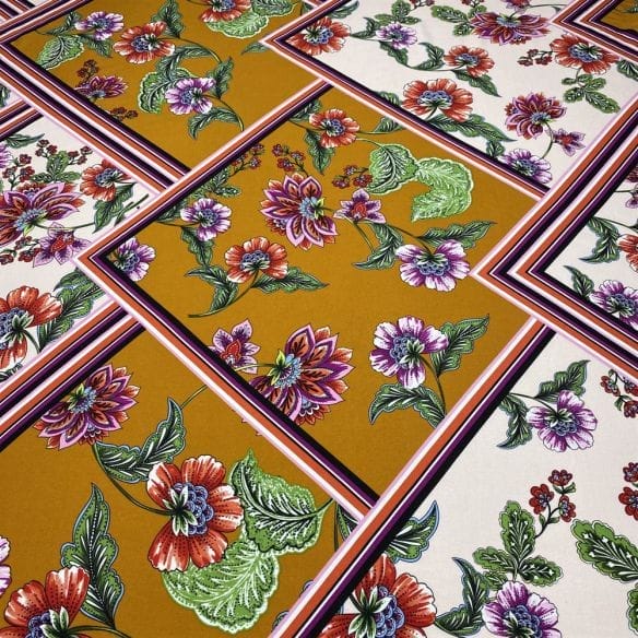 Viscose Estampada Quadros Floral • Luema Tecidos