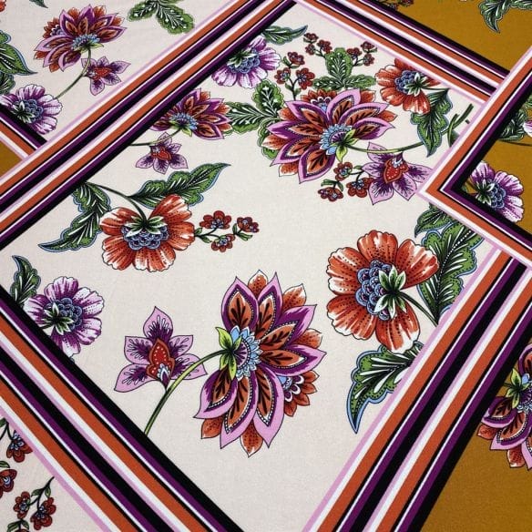 Viscose Estampada Quadros Floral • Luema Tecidos