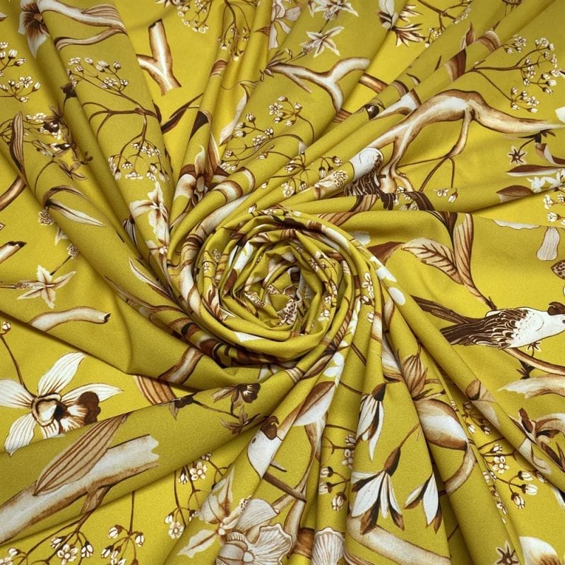 Crepe de Chine Floral Pássaros Amarelo • Luema Tecidos
