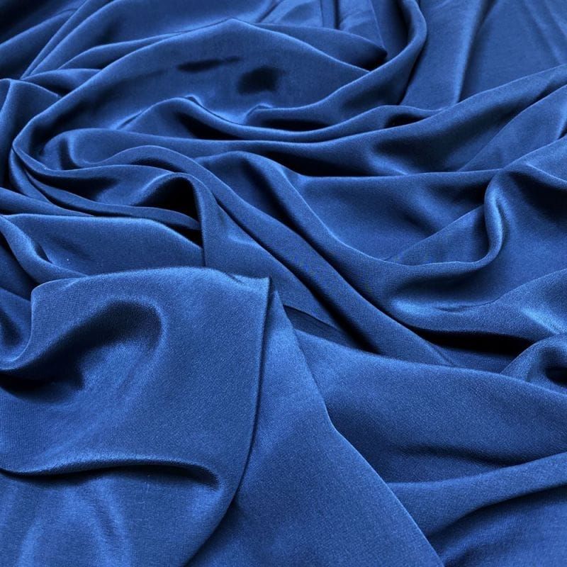 Tecido Crepe de Chine Seda Pura Azul Petróleo • Luema Tecidos