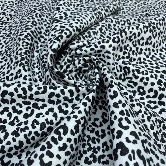 Sarja Estampada Oncinha P&B • Luema Tecidos