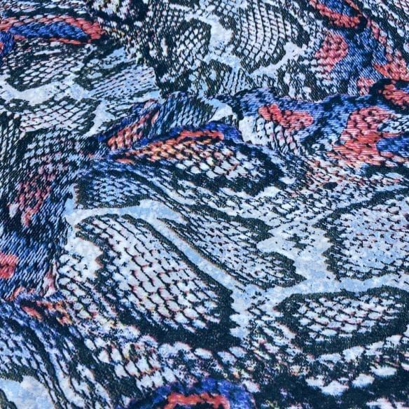 Musseline Estampado Snake Colors • Luema Tecidos