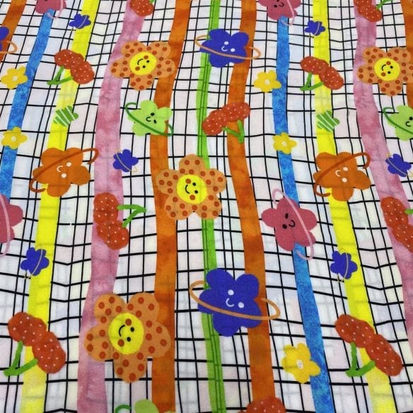 Viscose Estampada Happy Flowers • Luema Tecidos Viscose Estampada Happy Flowers • Luema Tecidos