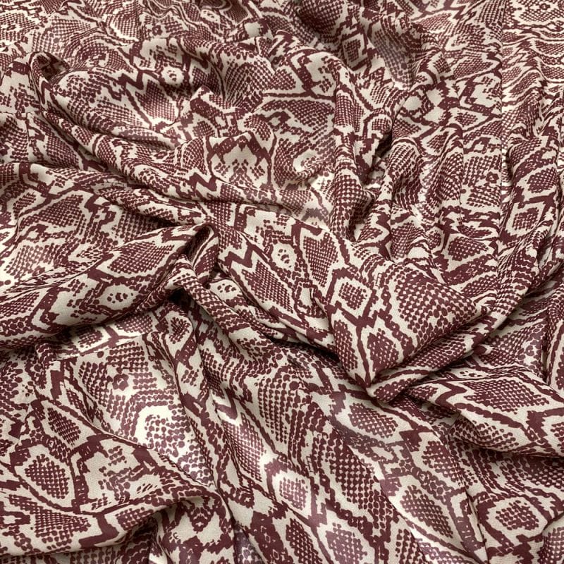 Musseline Estampado Red Snake • Luema Tecidos Musseline Estampado Red Snake • Luema Tecidos