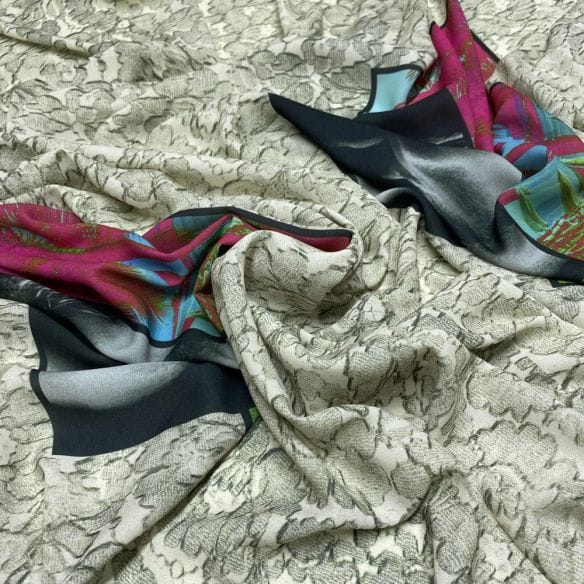 Crepe de Chine Quadros ANML • Luema Tecidos