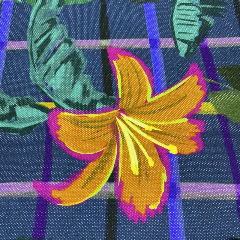 Viscose Estampada Floral Azul Hibiscos • Luema Tecidos