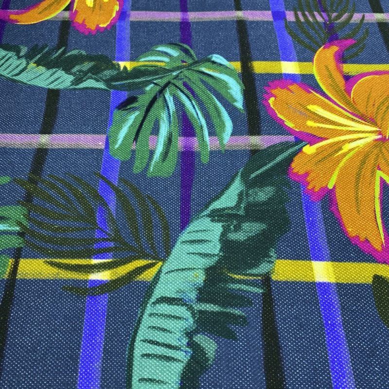 Viscose Estampada Floral Azul Hibiscos • Luema Tecidos