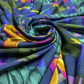 Viscose Estampada Floral Azul Hibiscos Viscose Estampada Floral Azul Hibiscos • Luema Tecidos 2
