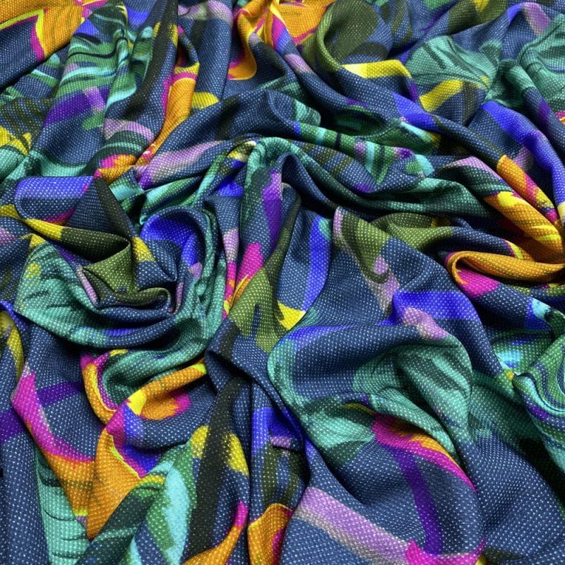 Viscose Estampada Floral Azul Hibiscos • Luema Tecidos