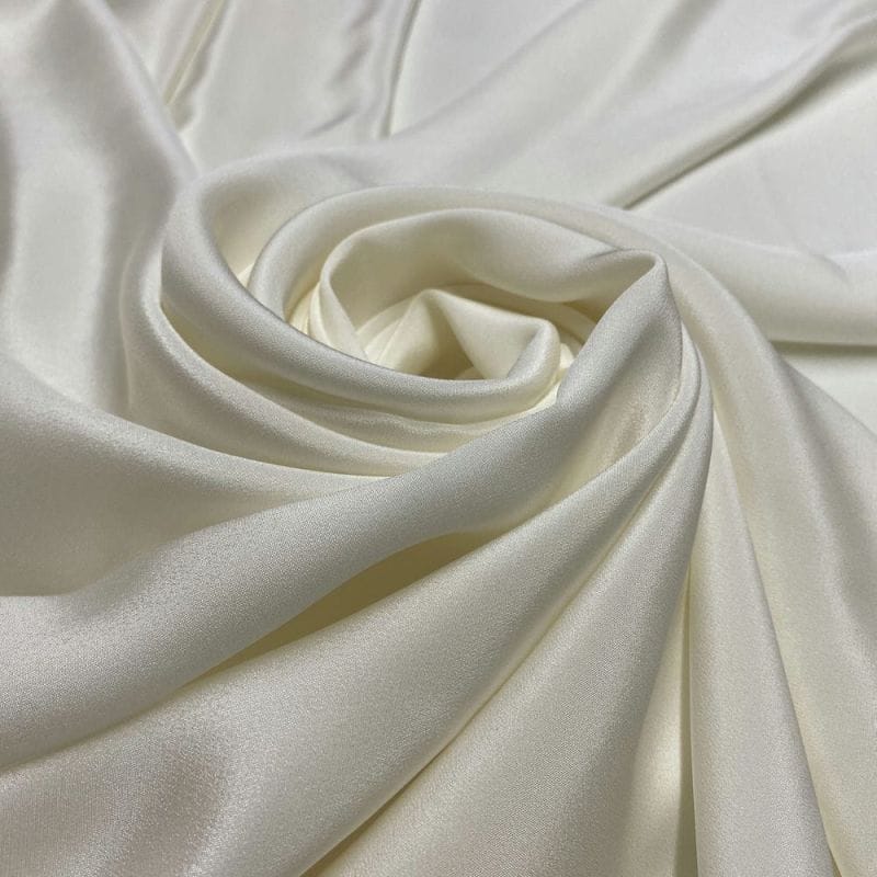 Tecido Crepe Romain Seda Pura Off White • Luema Tecidos Tecido Crepe Romain Seda Pura Off White • Luema Tecidos