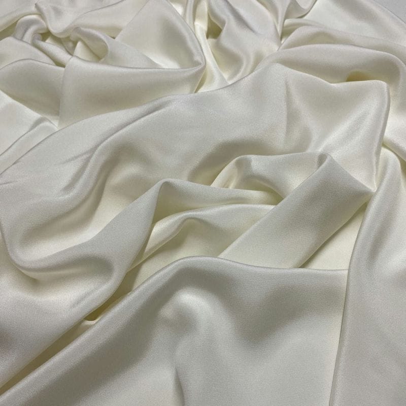 Tecido Crepe Romain Seda Pura Off White • Luema Tecidos Tecido Crepe Romain Seda Pura Off White • Luema Tecidos