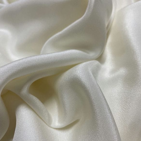Tecido Crepe Romain Seda Pura Off White • Luema Tecidos Tecido Crepe Romain Seda Pura Off White • Luema Tecidos