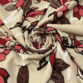 Crepe Viscose Estampada Bege e Vermelho Crepe Viscose Estampada Bege e Vermelho • Luema Tecidos