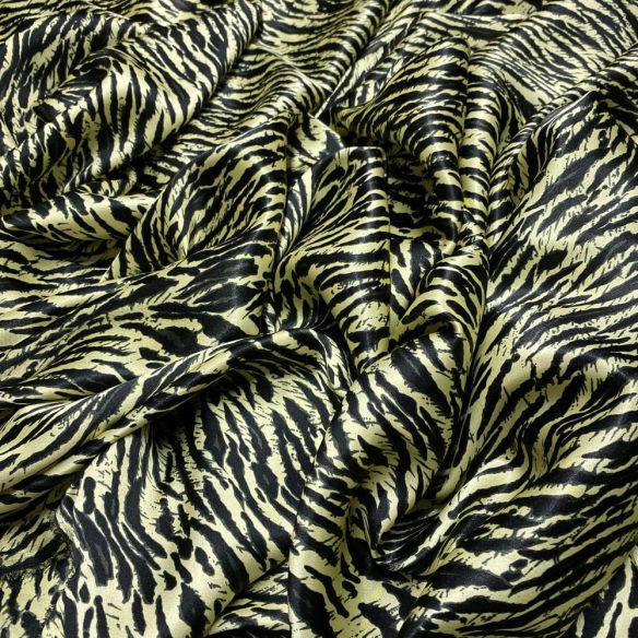 Tecido Cetim Estampado Animal Print • Luema Tecidos