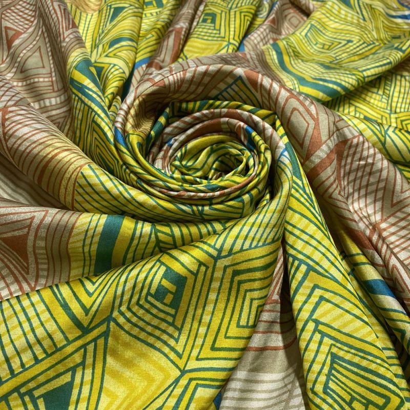 Tecido Crepe de Chine Seda Pura Geométrico Colors • Luema Tecidos Tecido Crepe de Chine Seda Pura Geométrico Colors • Luema Tecidos