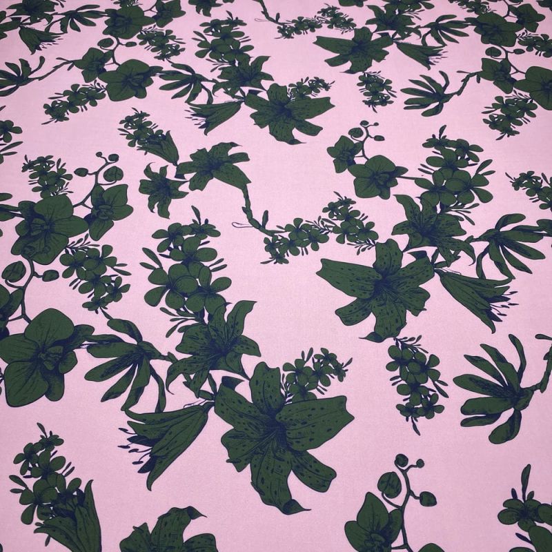 Tecido Viscose Estampada Floral Verde Musgo • Luema Tecidos