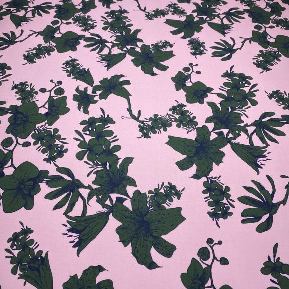 Tecido Viscose Estampada Floral Verde Musgo • Luema Tecidos