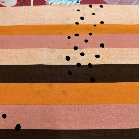 Tecido Viscolinho Barrado Vermelho • Luema Tecidos