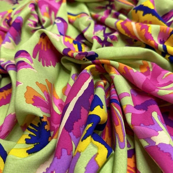 Tecido Viscose Estampada Tropical Araras • Luema Tecidos Tecido Viscose Estampada Tropical Araras • Luema Tecidos