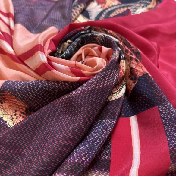 Tecido Crepe de Chine Seda Pura Snakes • Luema Tecidos Tecido Crepe de Chine Seda Pura Snakes • Luema Tecidos