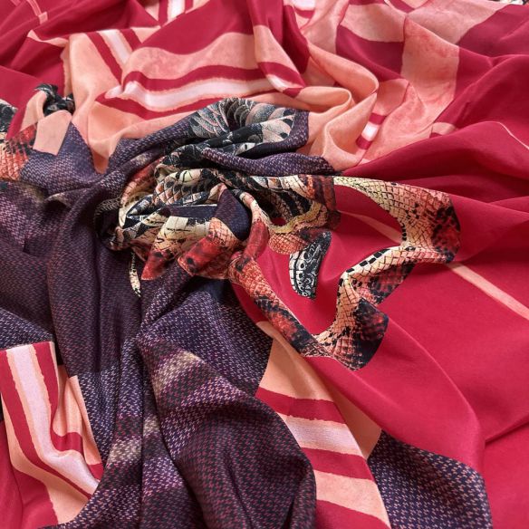 Tecido Crepe de Chine Seda Pura Snakes • Luema Tecidos Tecido Crepe de Chine Seda Pura Snakes • Luema Tecidos