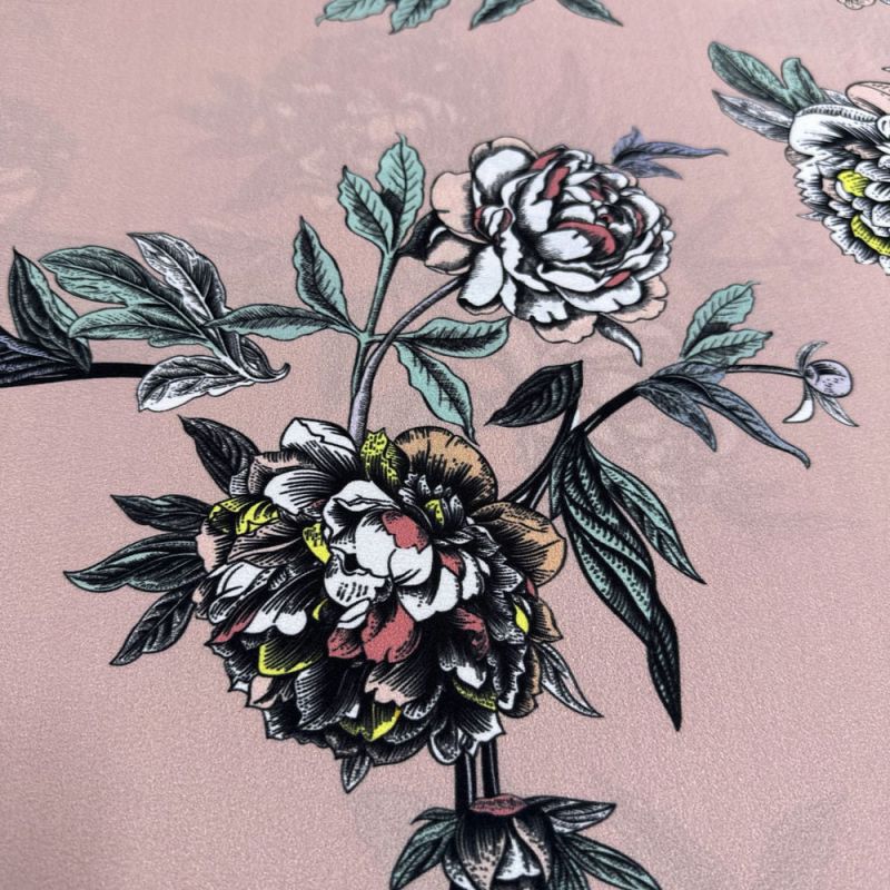 Tecido Crepe de Chine Floral Rosê • Luema Tecidos Tecido Crepe de Chine Floral Rosê • Luema Tecidos