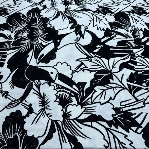 Tecido Linho Misto Floral Preto e Branco • Luema Tecidos