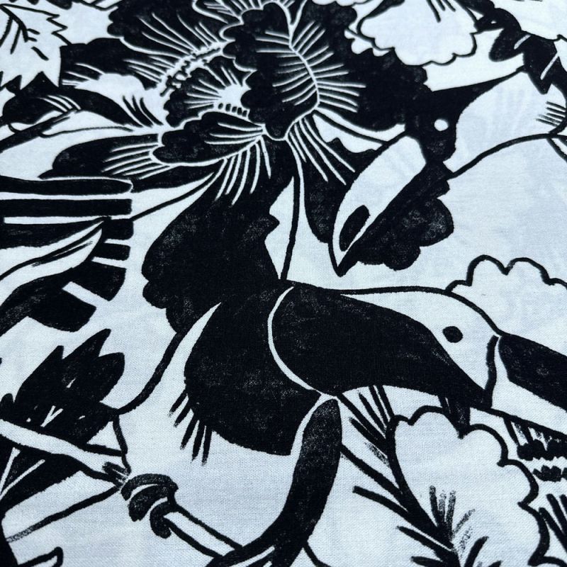 Tecido Linho Misto Floral Preto e Branco • Luema Tecidos