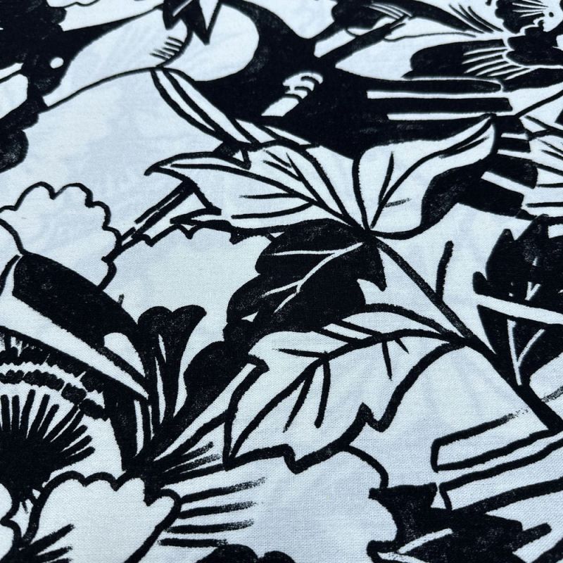 Tecido Linho Misto Floral Preto e Branco • Luema Tecidos